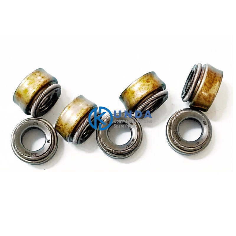 4003966 3606766 3328781 6447977X Engine Valve Stem Oil Seal for Cummins